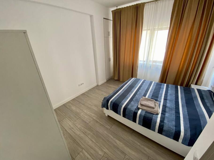 Cozy Central Apartment With 2 Rooms Bucureşti Ngoại thất bức ảnh
